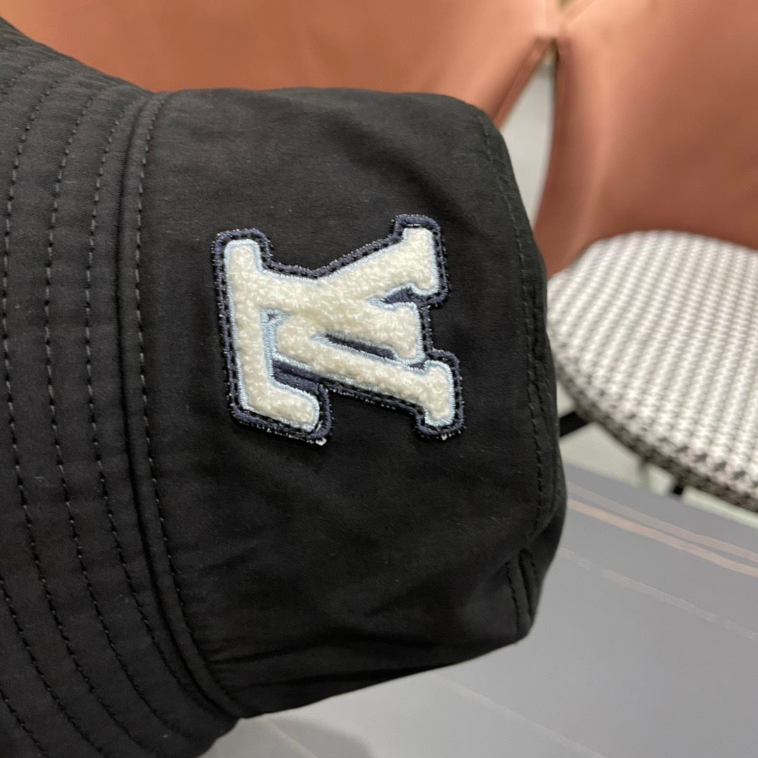 Louis Vuitton Caps